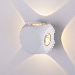 Светильник настенный Elektrostandard 1504 TECHNO LED CUBE белый Cube