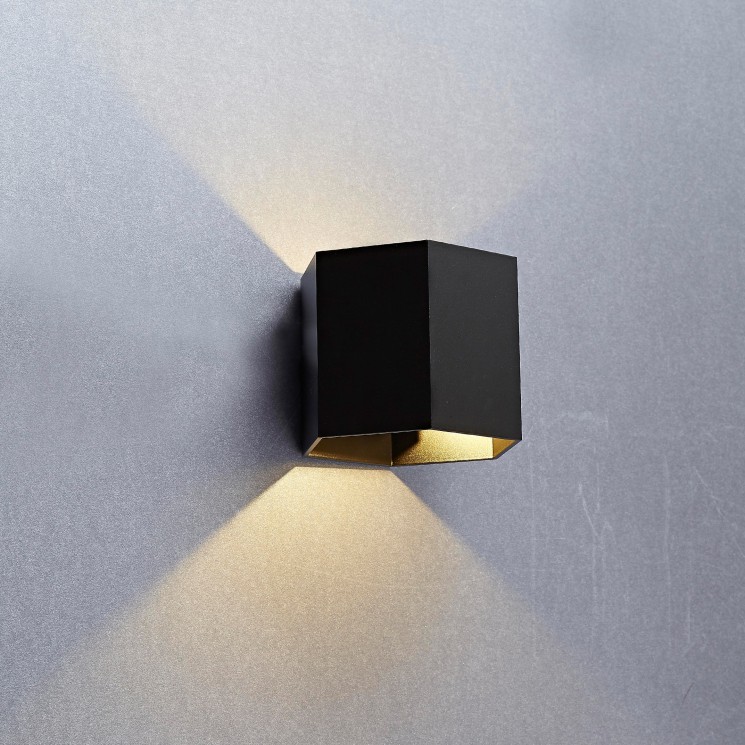 Светильник настенный Zumaline POLYGON WL 20070-BK