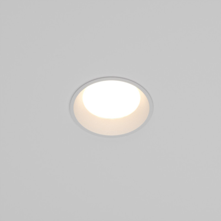 Влагозащищенный светильник Maytoni Technical DL055-8W3-4-6K-W Okno D9см Н4,6 см IP 44 с переключателем цветовой температуры 3000-4000-6000K 8Вт 100°